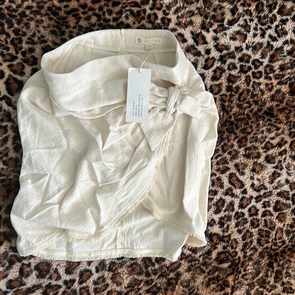 Relished linen-like skirt